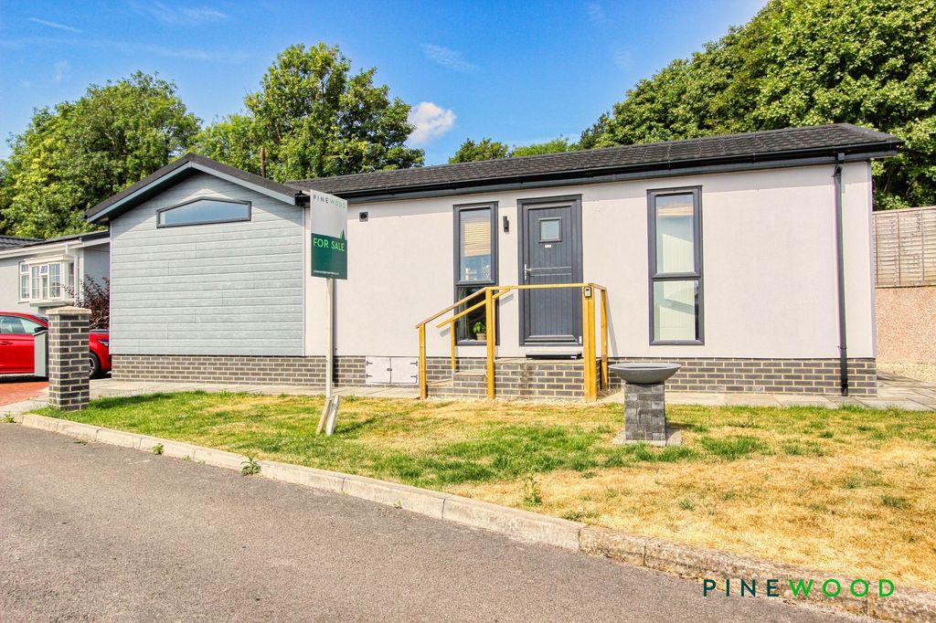 Property photo 1 of 15 Front
