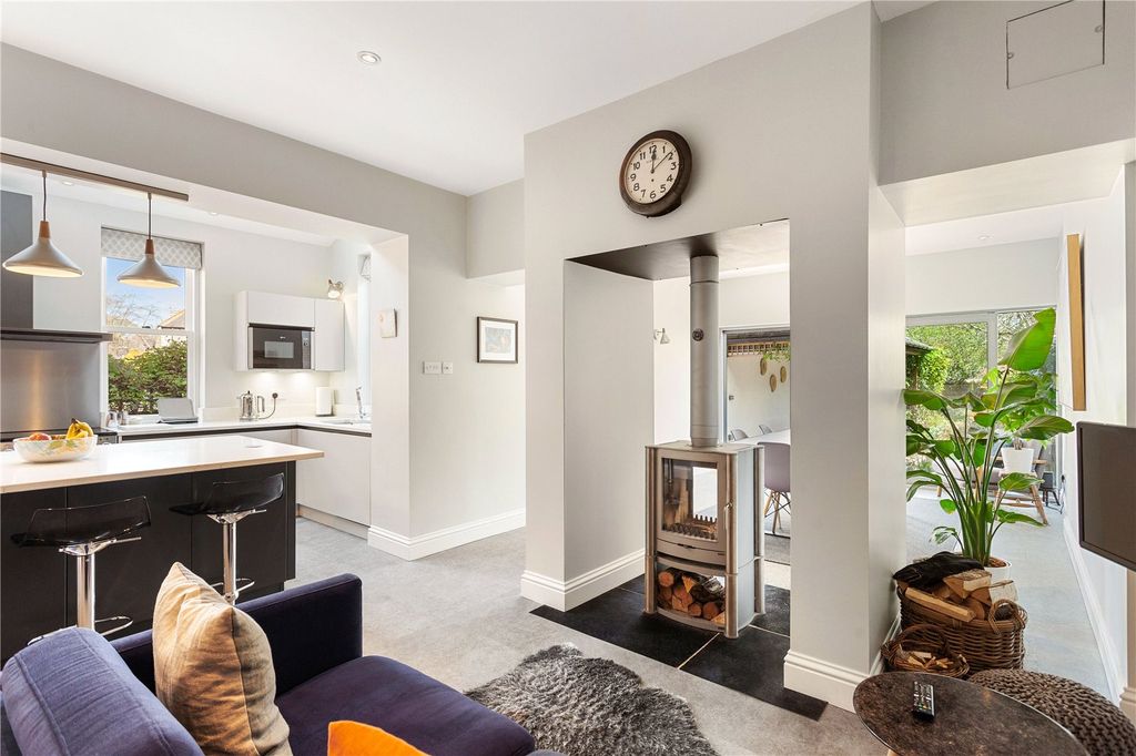 Property photo 2 of 19 Picture 2