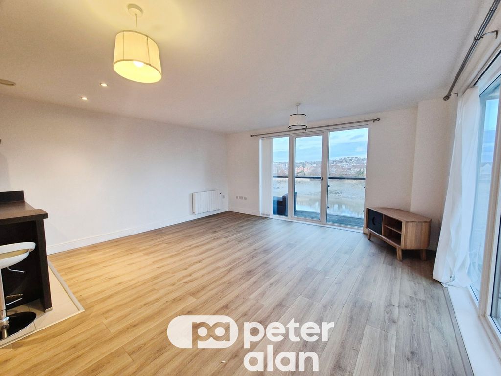 Property photo 3 of 16 Image