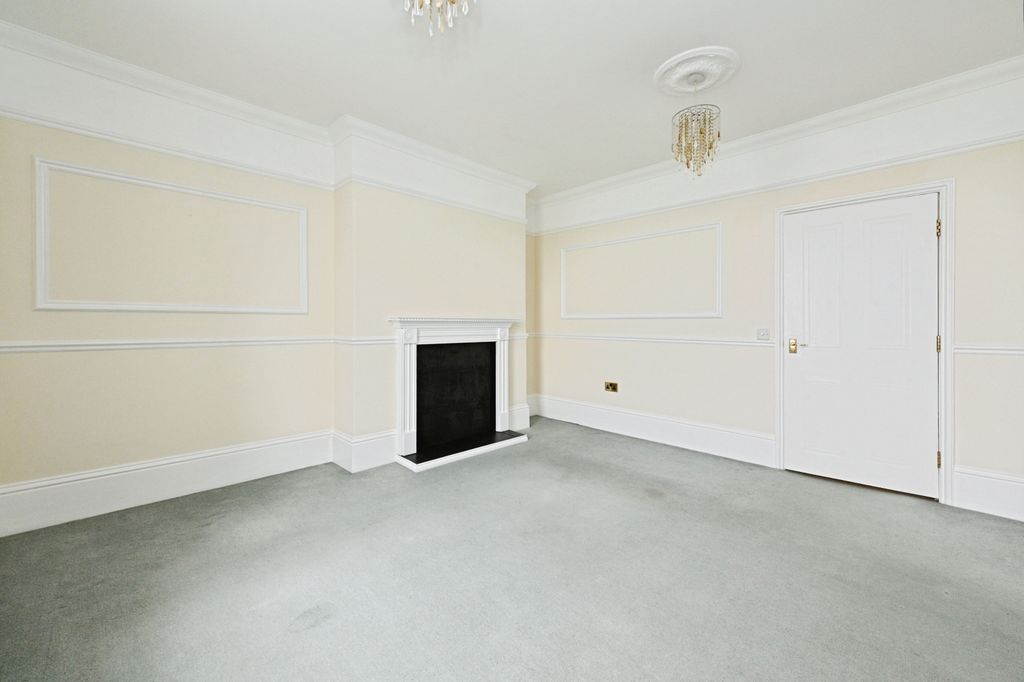 Property photo 3 of 20 Photography