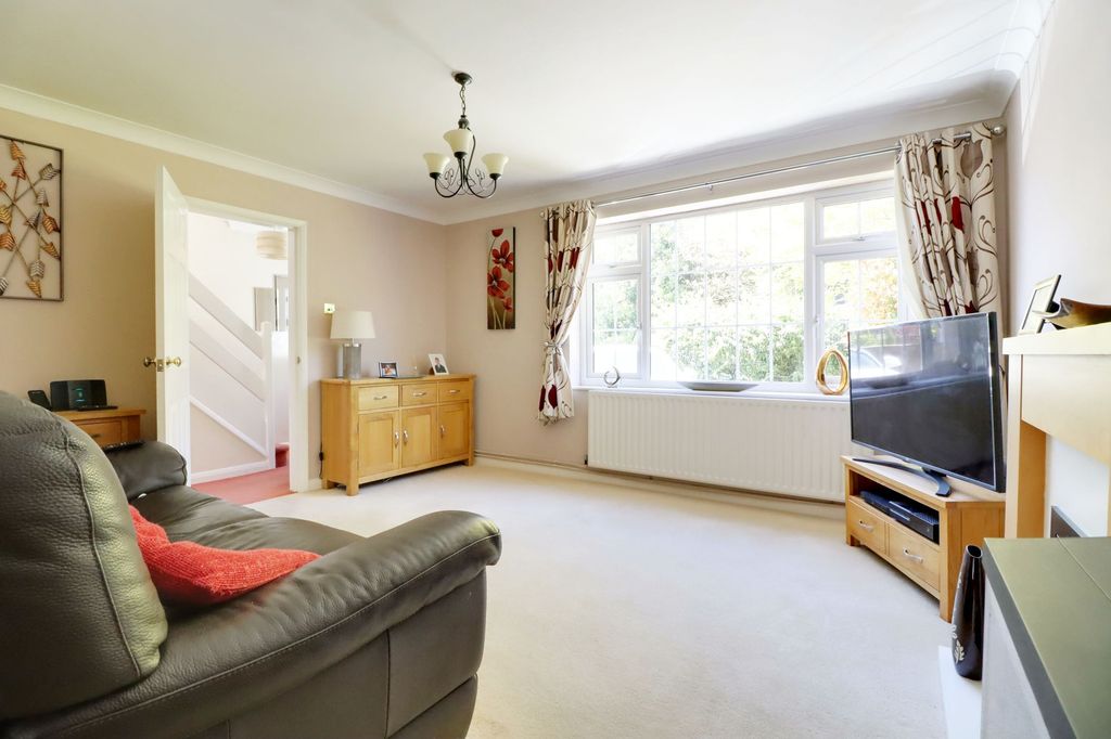 Property photo 3 of 18