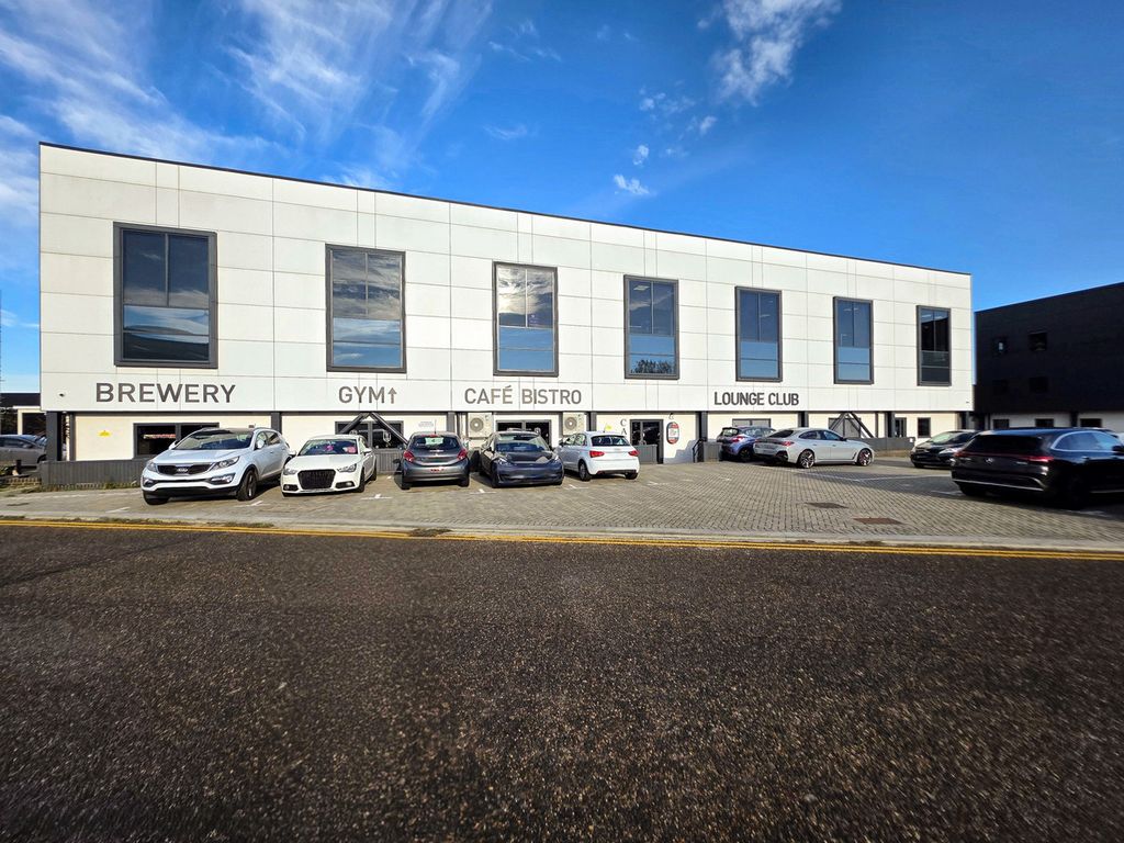 Property photo 2 of 5