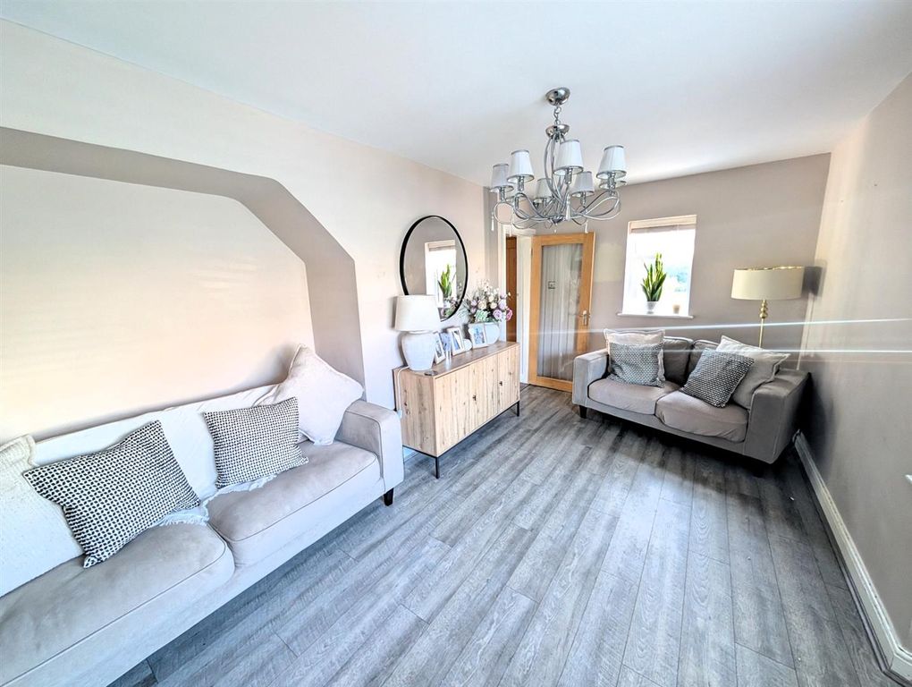 Property photo 3 of 12 Living Room B.Jpg