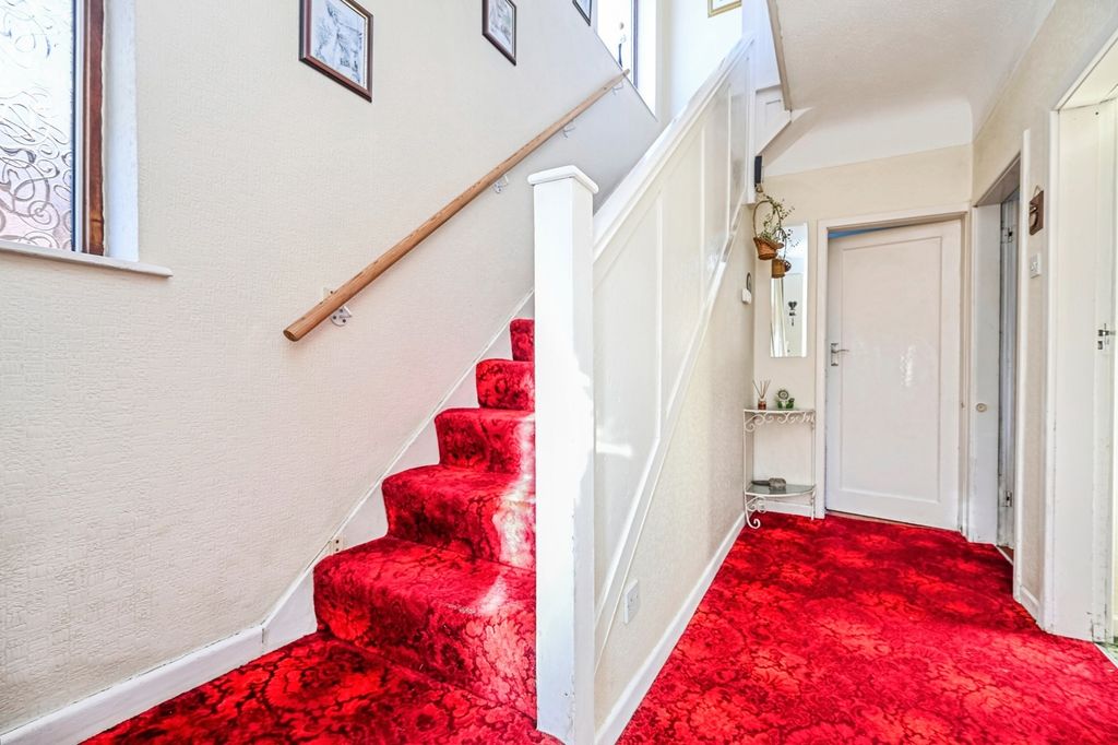 Property photo 2 of 15 Photo