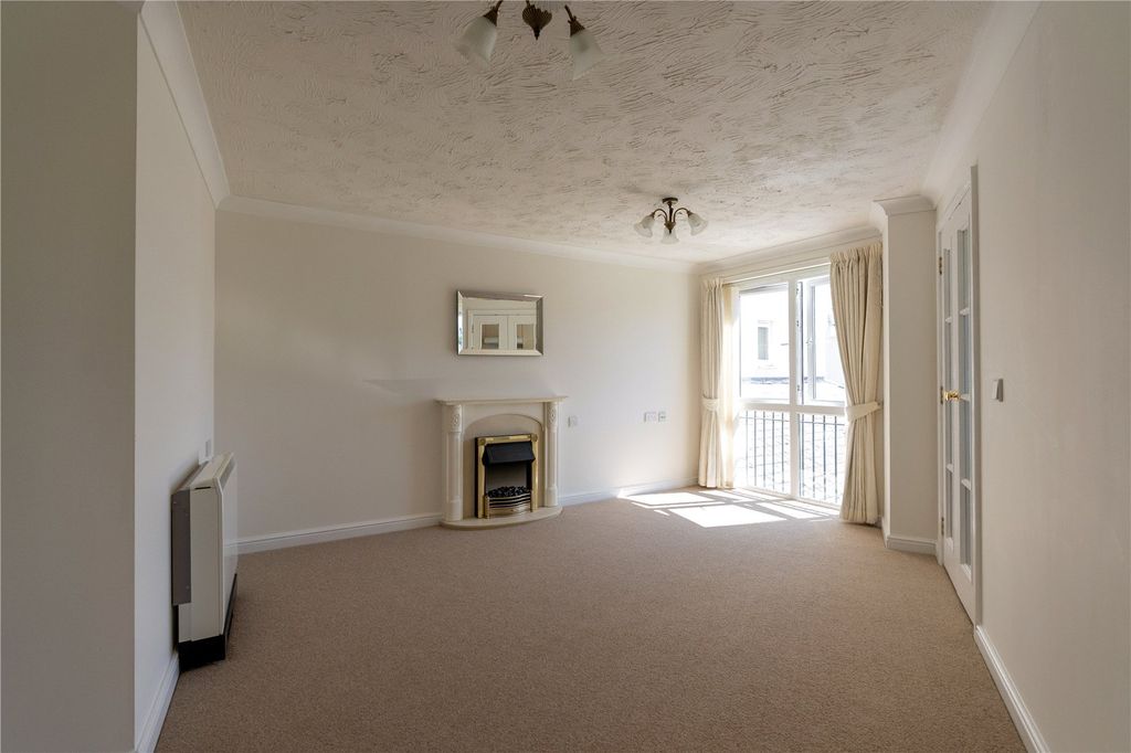 Property photo 2 of 10 Picture No. 02