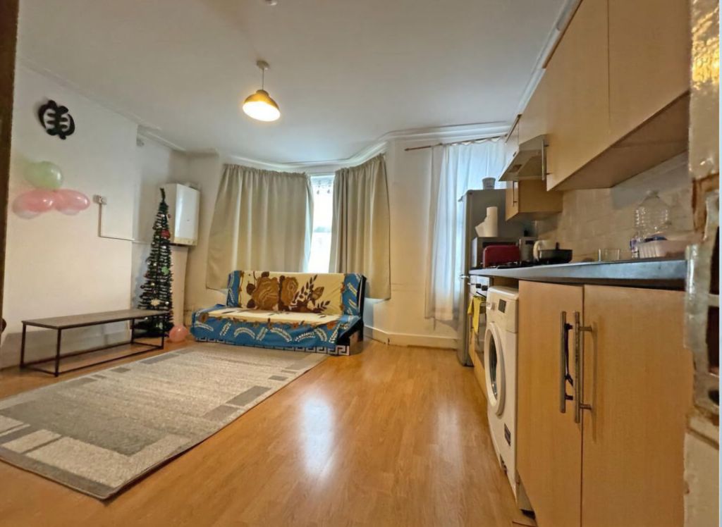 Property photo 2 of 5