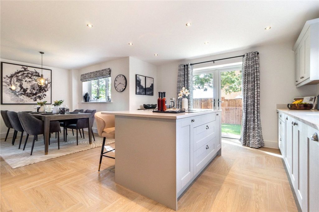 Property photo 2 of 36 Show Home