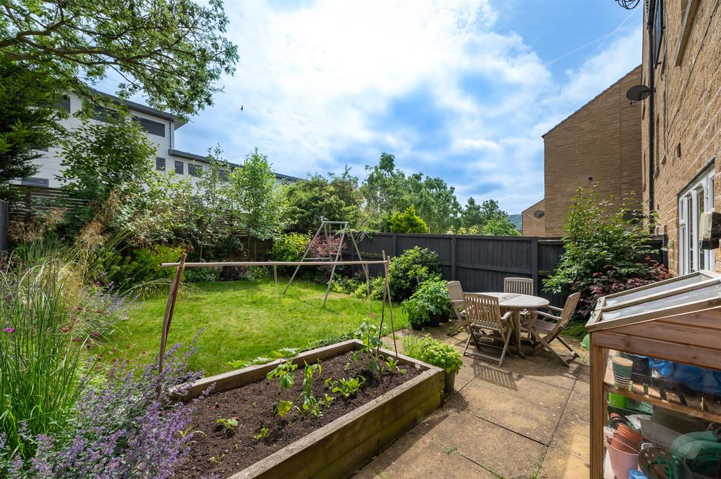 Property photo 3 of 27 Rear Garden