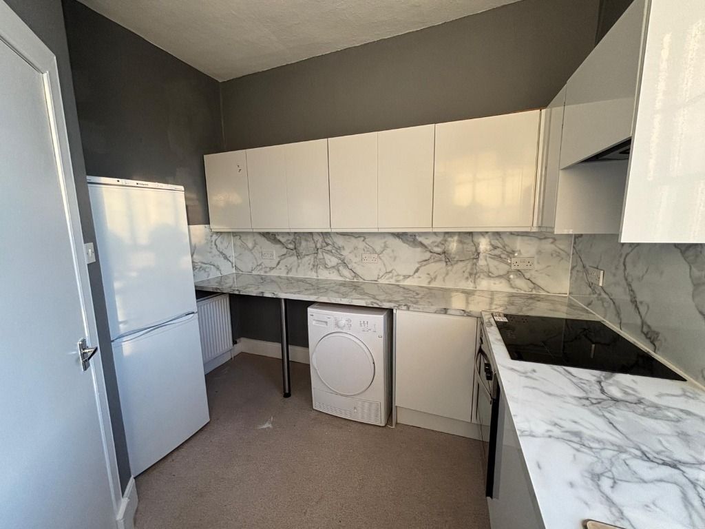 Property photo 3 of 11 Photo 3