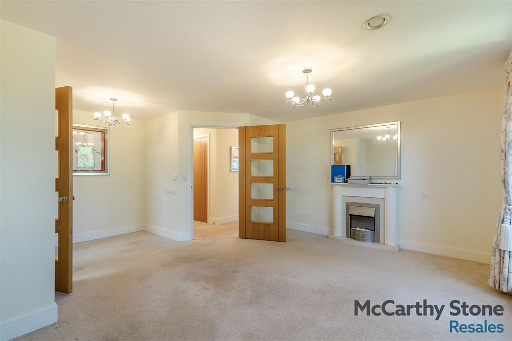Additional image 4 of 2 bed flat for saleWestonia Court, Wellingborough Road, Northampton NN3