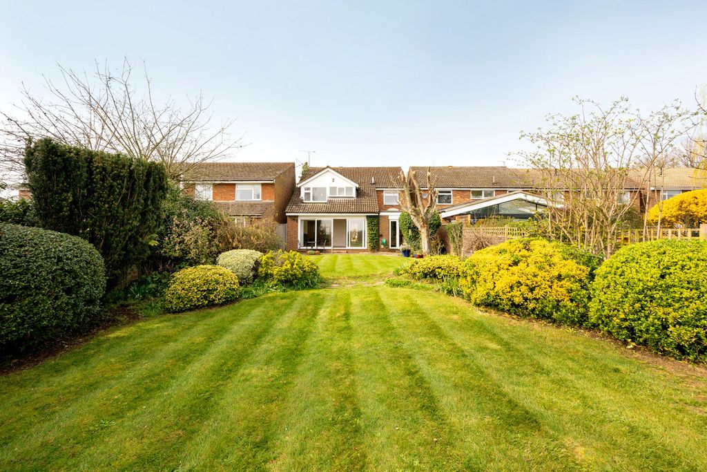 Property photo 2 of 23