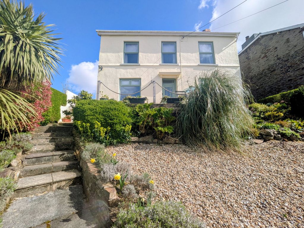 Property photo 1 of 27