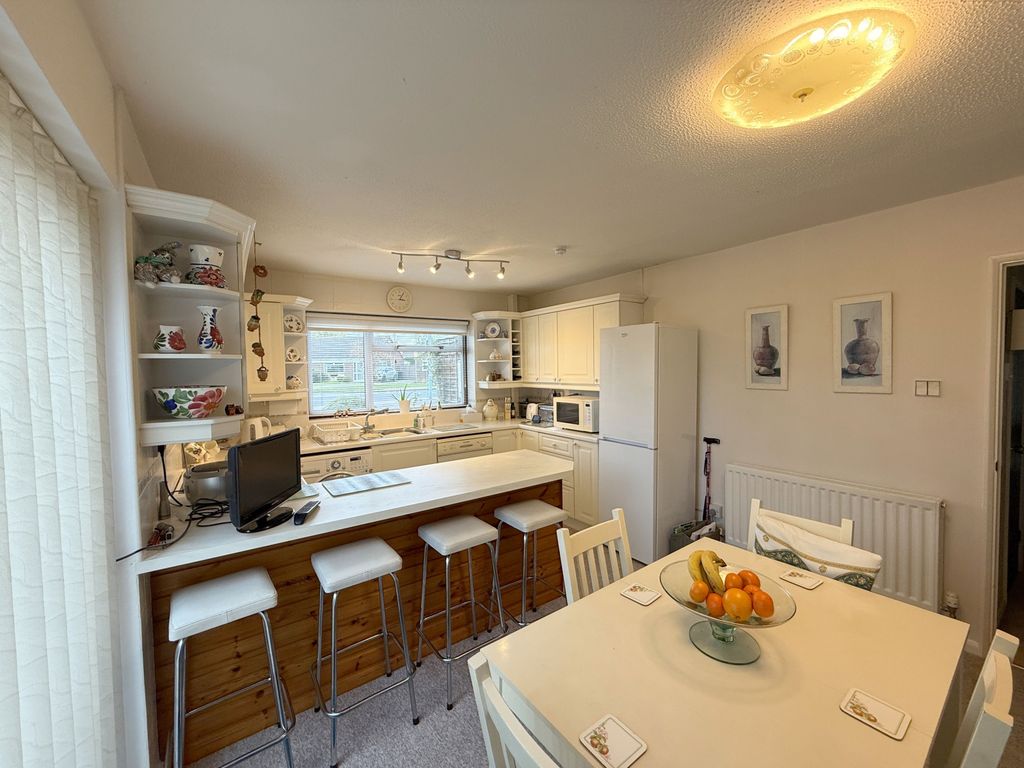 Property photo 3 of 25 Gallery