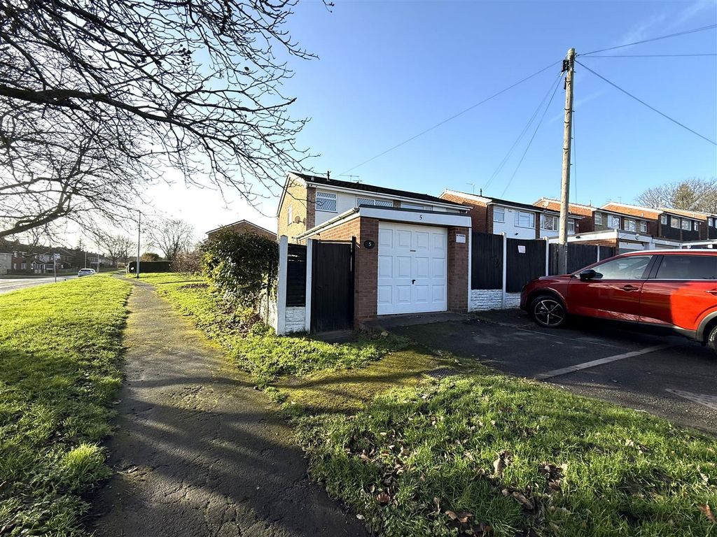 Property photo 2 of 19 5 Cock Rear.Jpeg