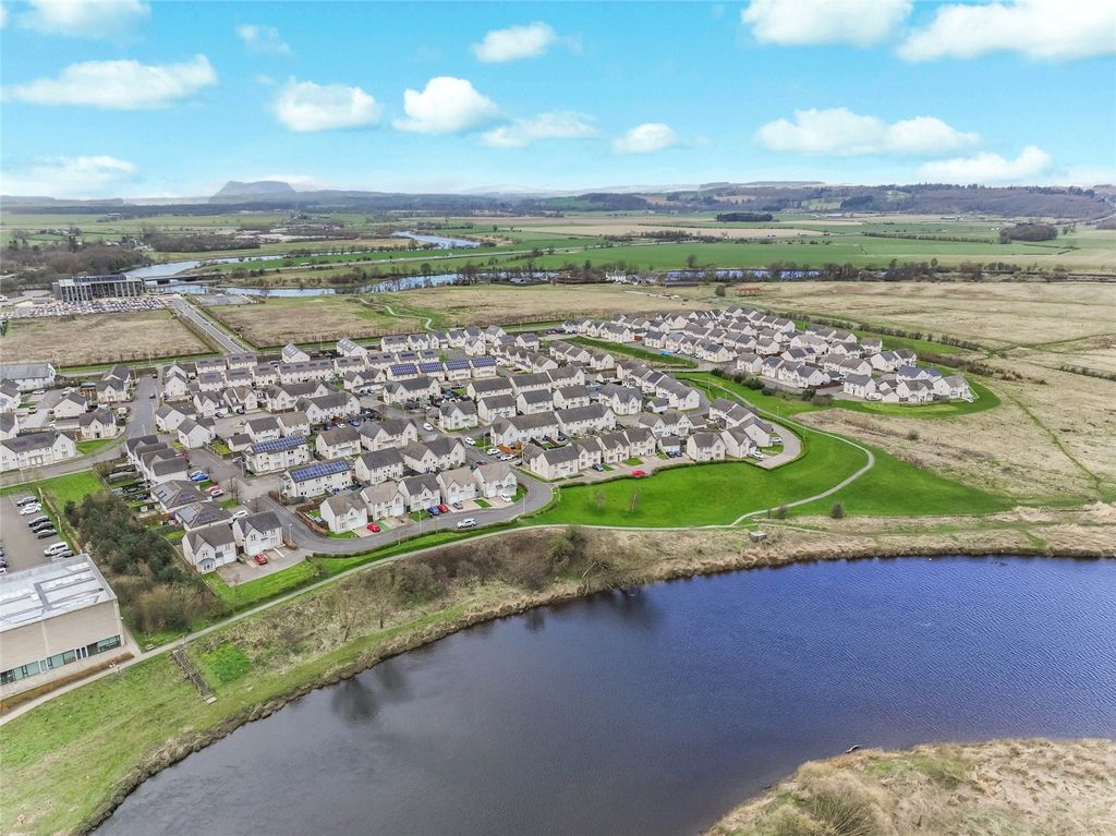 Property photo 3 of 26 Drone