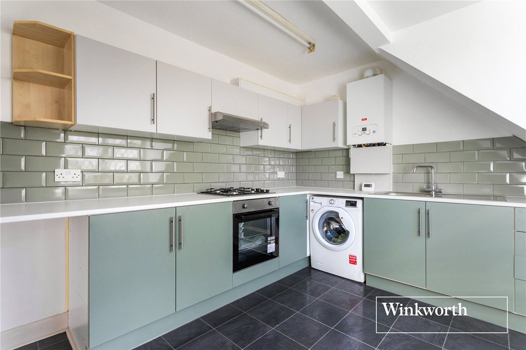 Property photo 2 of 15 Picture No. 13