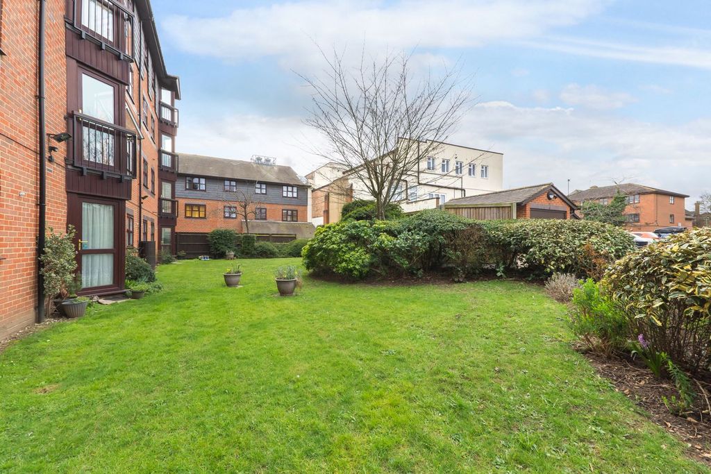 Property photo 2 of 15
