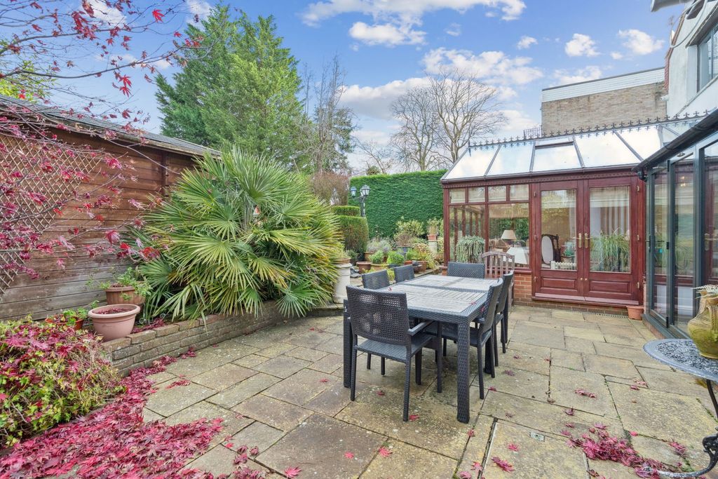 Additional image 9 of 7 bed detached house for saleThe Avenue, Hatch End, Pinner HA5