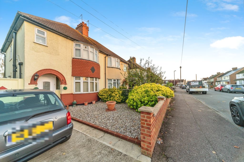 Property photo 3 of 13