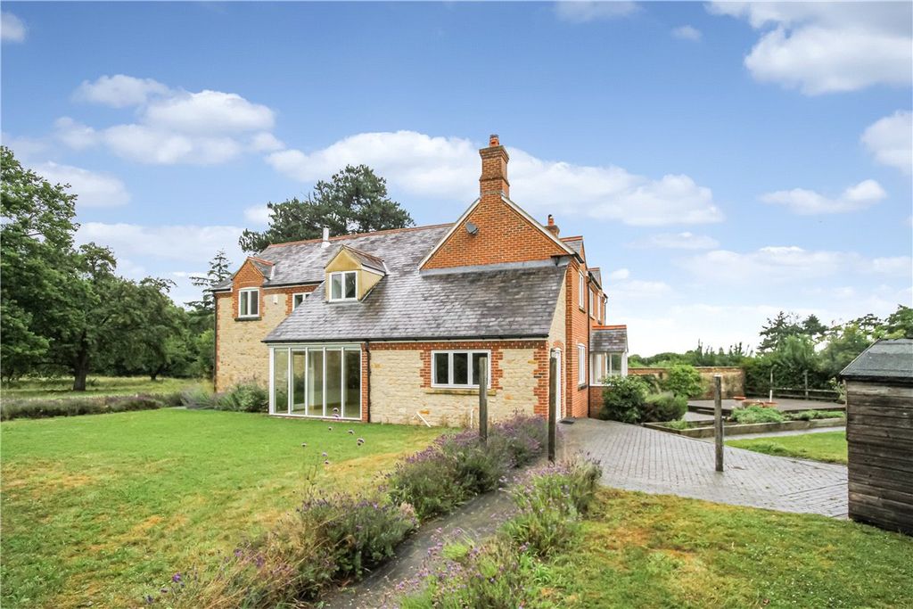 Property photo 1 of 10 Picture No. 09