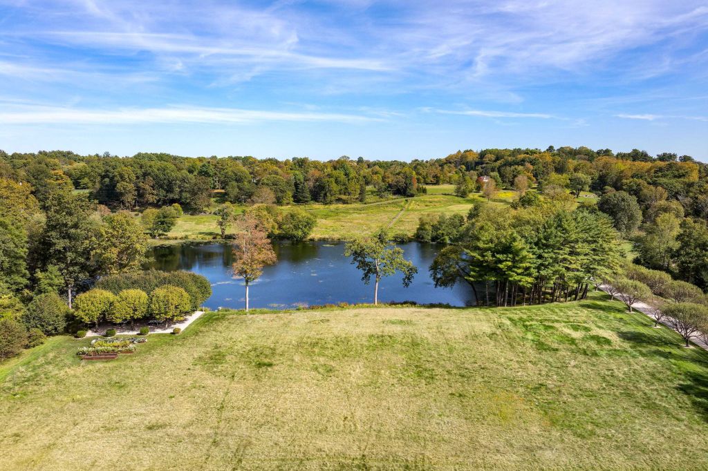 Property photo 2 of 12 <Alttext/>