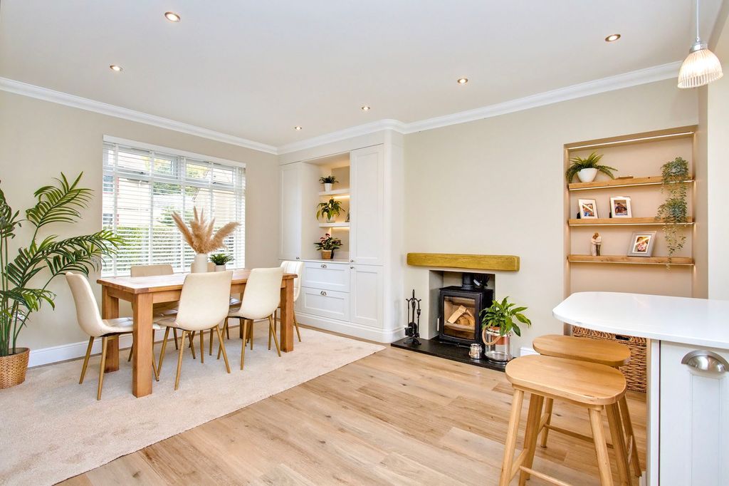 Property photo 3 of 13 Property Image 3