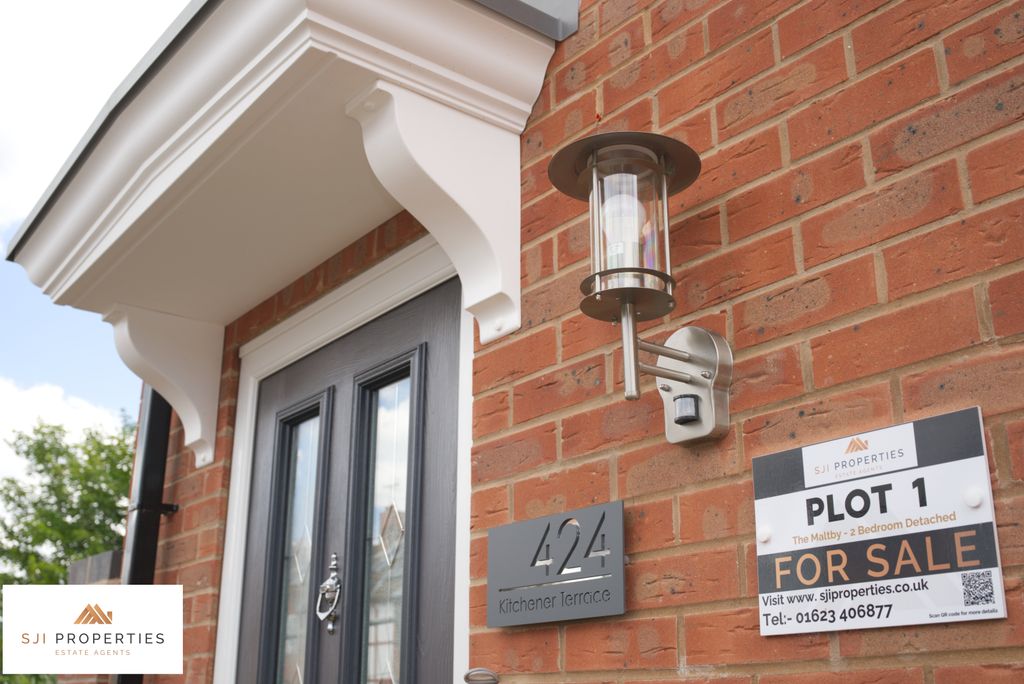 Property photo 2 of 16 Front Entrance