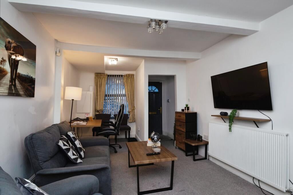 Property photo 2 of 14