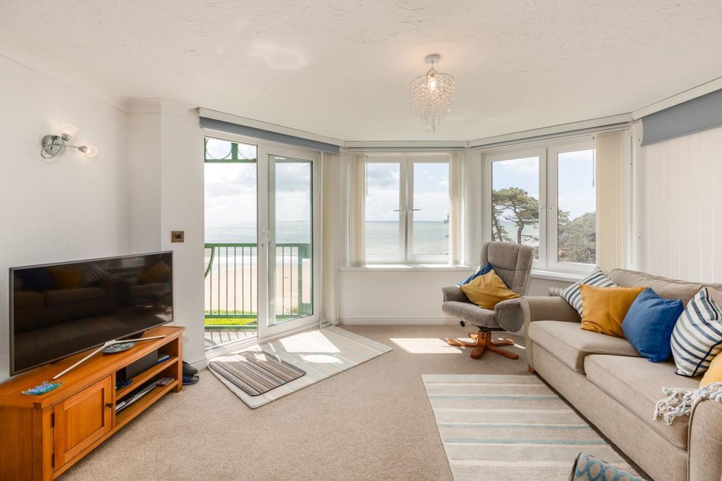 Property photo 3 of 42 Cz0A0253-Edit.Jpg