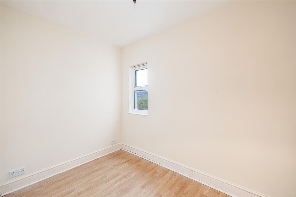 Property photo 3 of 12 Bedroom 2