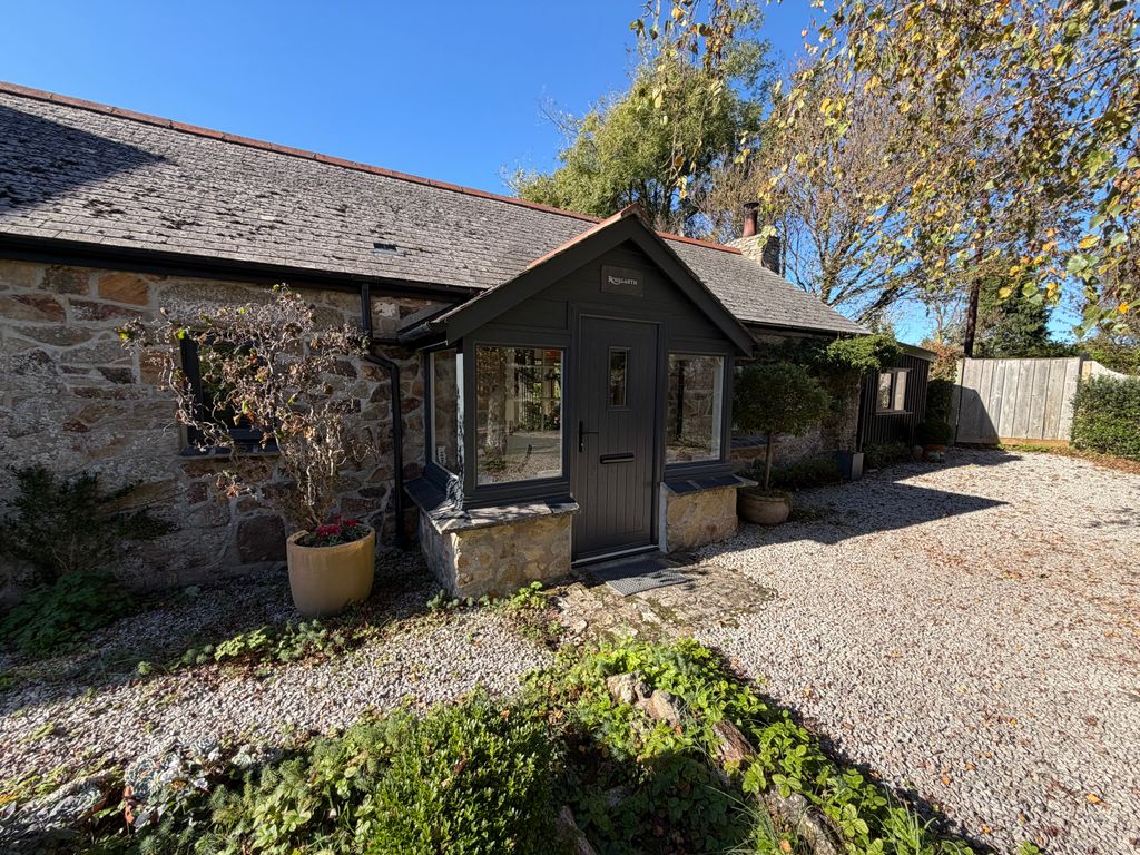Property photo 3 of 44 Front
