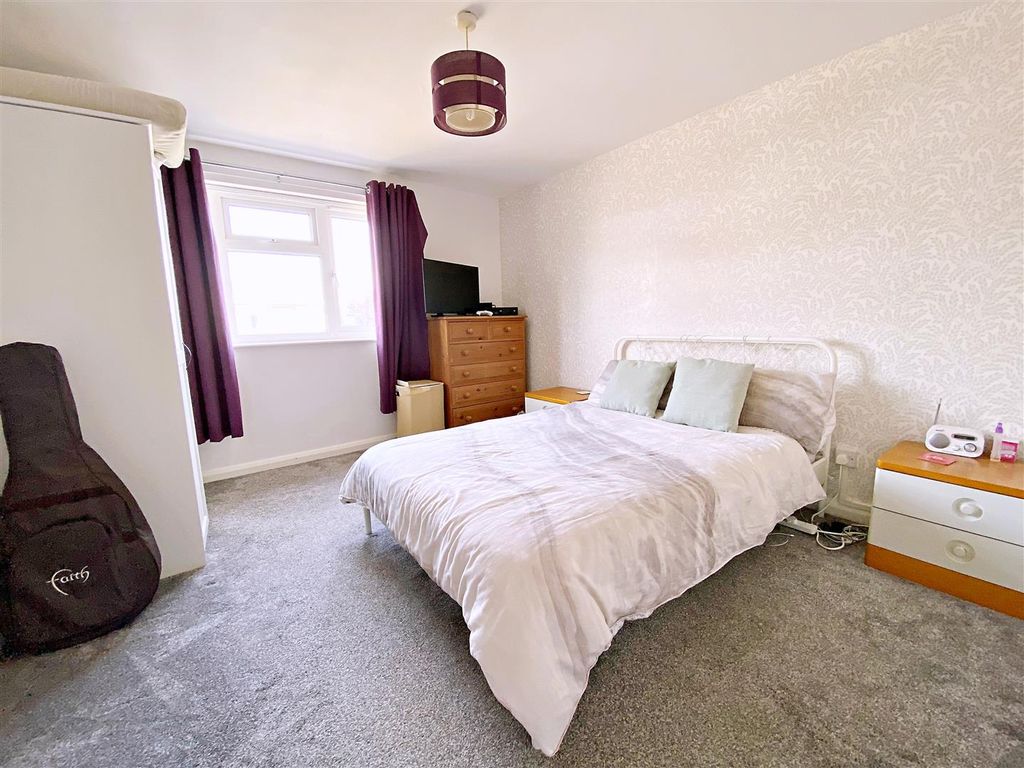 Additional image 8 of 2 bed flat for saleAlbion Street, Kenilworth CV8