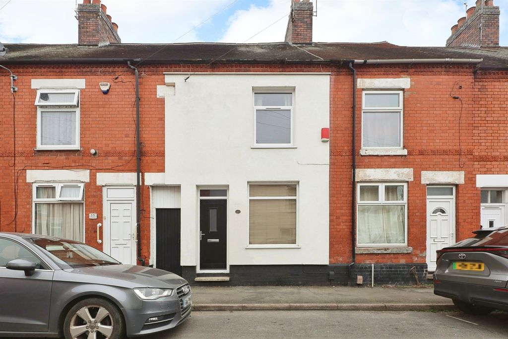 Property photo 1 of 17