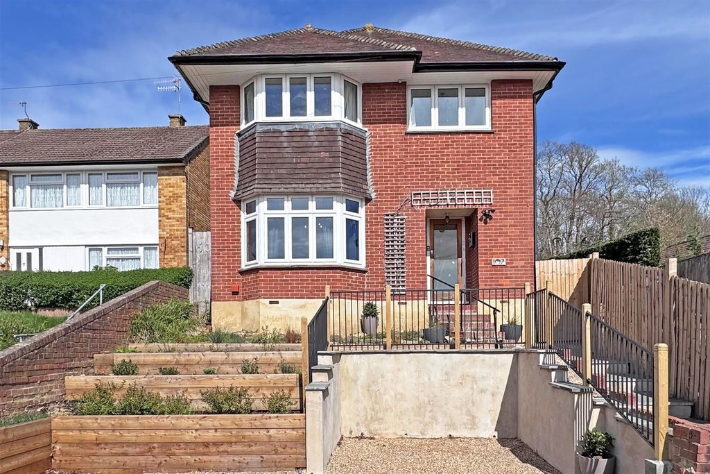 Property photo 1 of 22