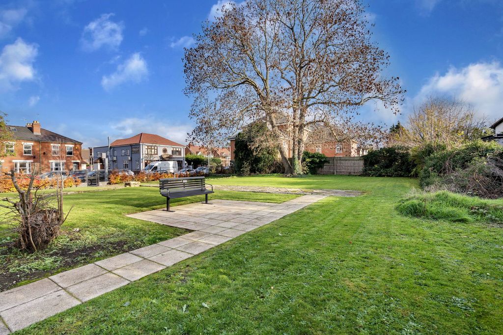 Property photo 2 of 11