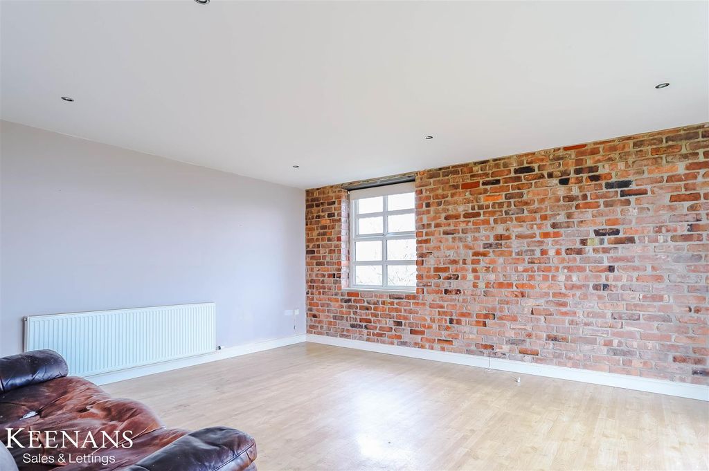 Property photo 1 of 17 Img_2733.Jpg
