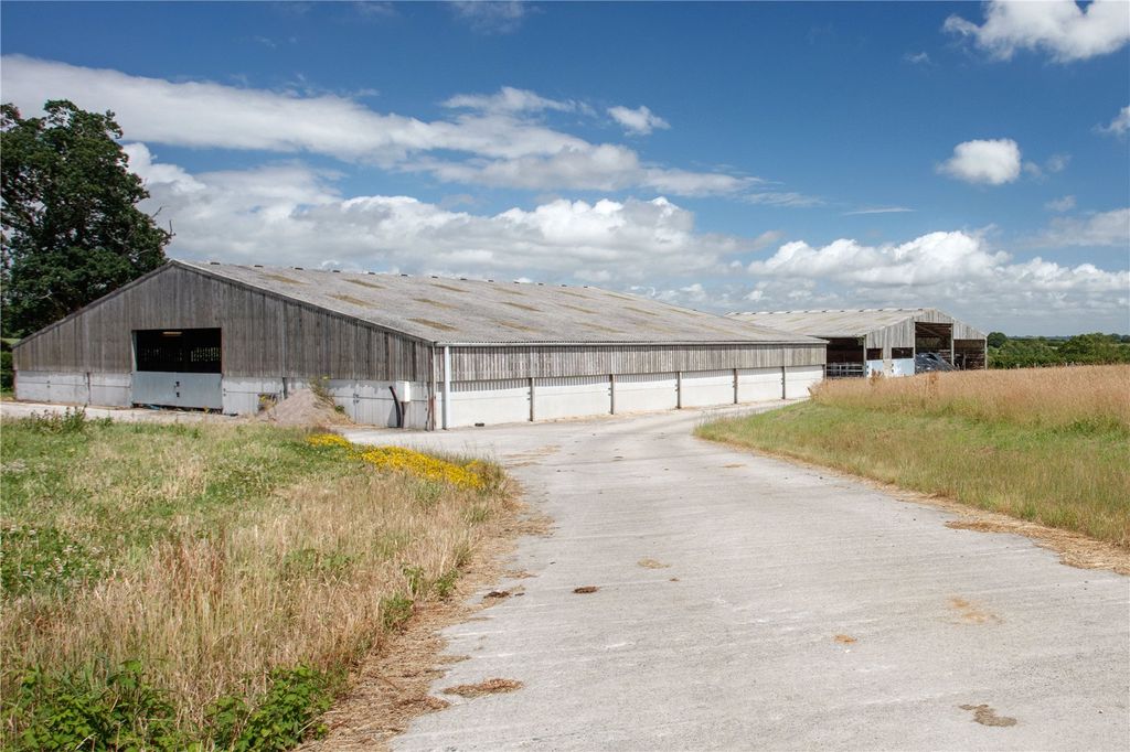 Property photo 3 of 7 Picture No. 04