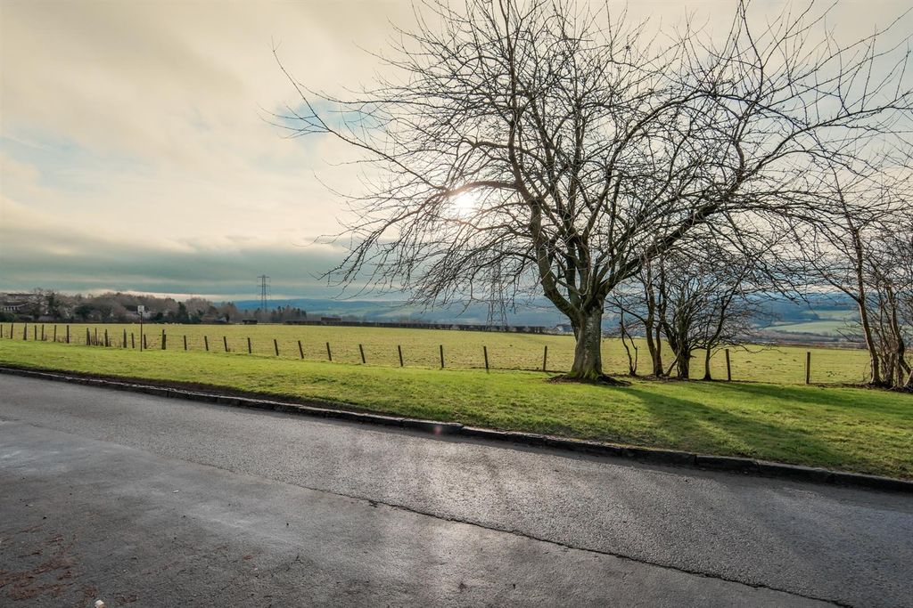 Property photo 2 of 35 034-38 Merryton Road Motherwell ML1 2Nh.Jpg