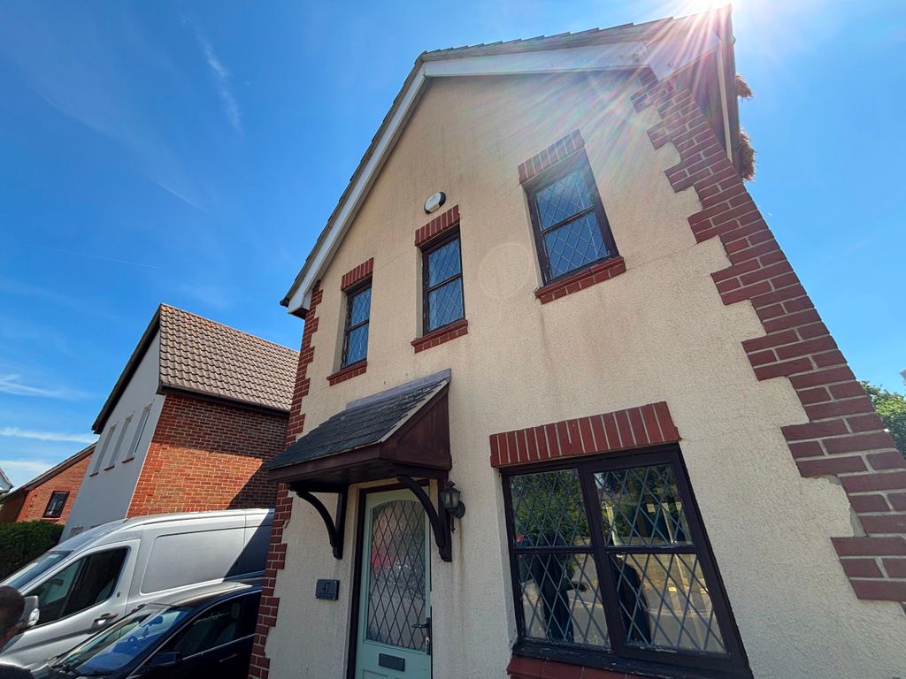 Property photo 2 of 37