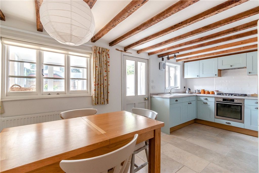 Property photo 3 of 12 Kitchen