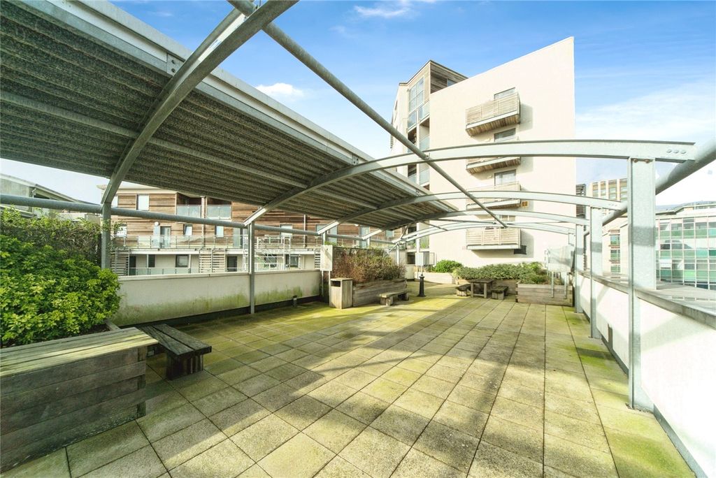 Property photo 3 of 26 Picture No. 44