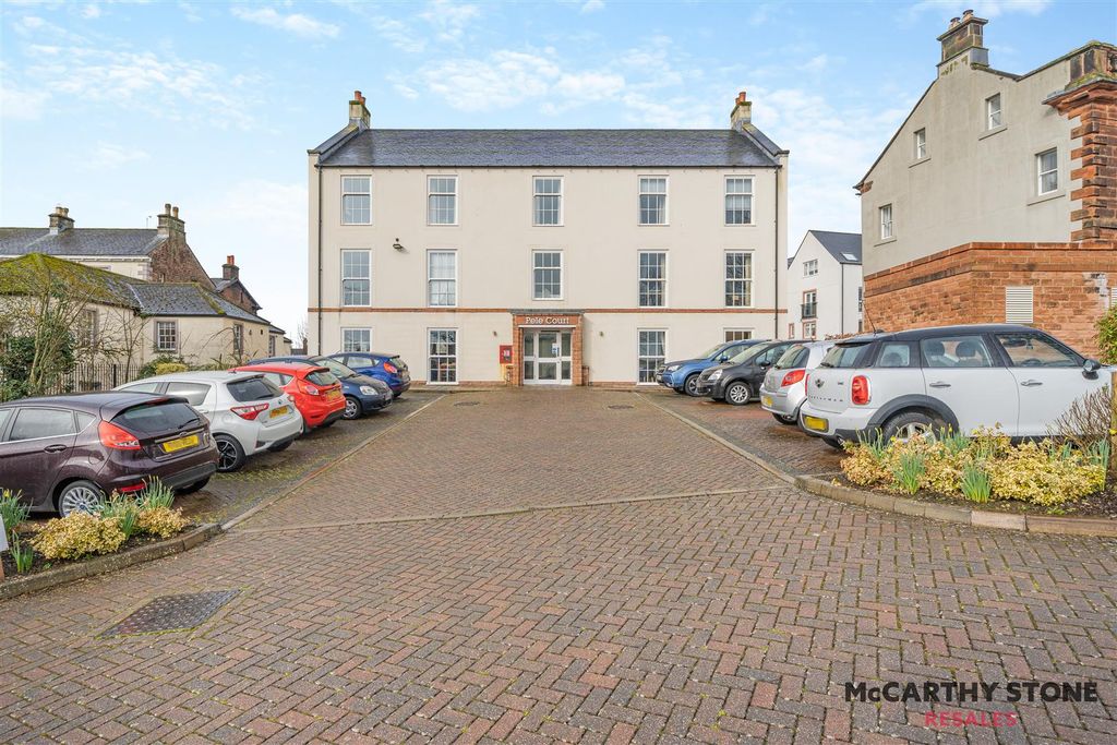 Property photo 1 of 26 8585682-Exterior03.Jpg