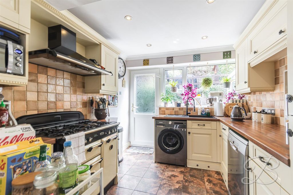 Property photo 3 of 38 Ccltd30.Jpg