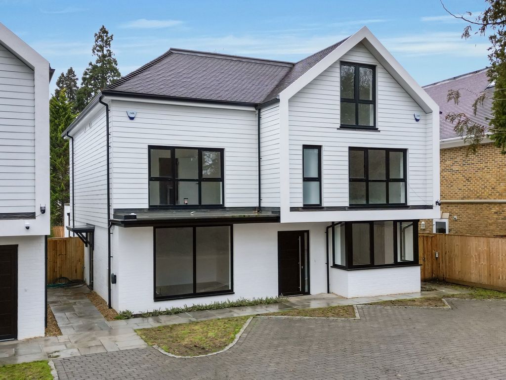 Property photo 1 of 21