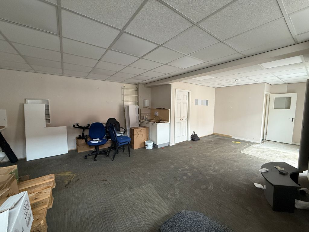 Property photo 2 of 5