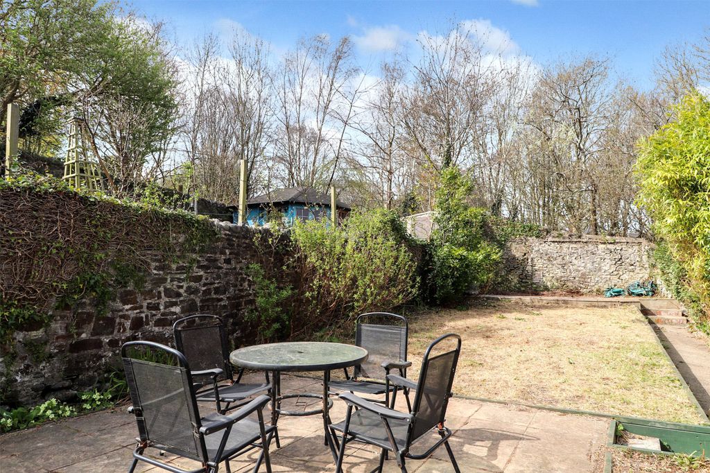 Property photo 1 of 20 Picture No. 18