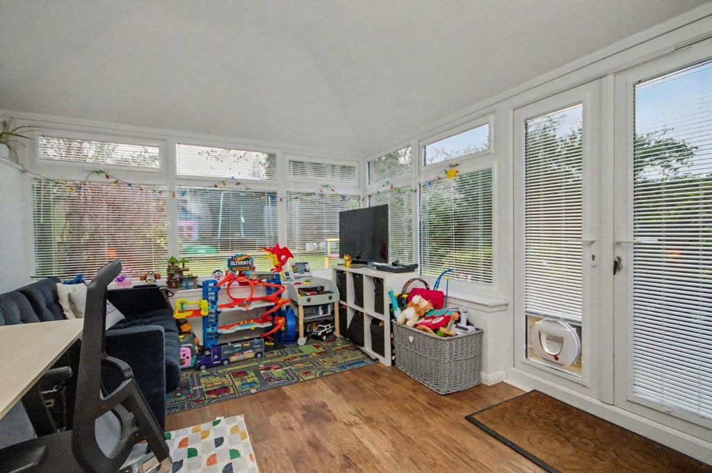 Property photo 3 of 14