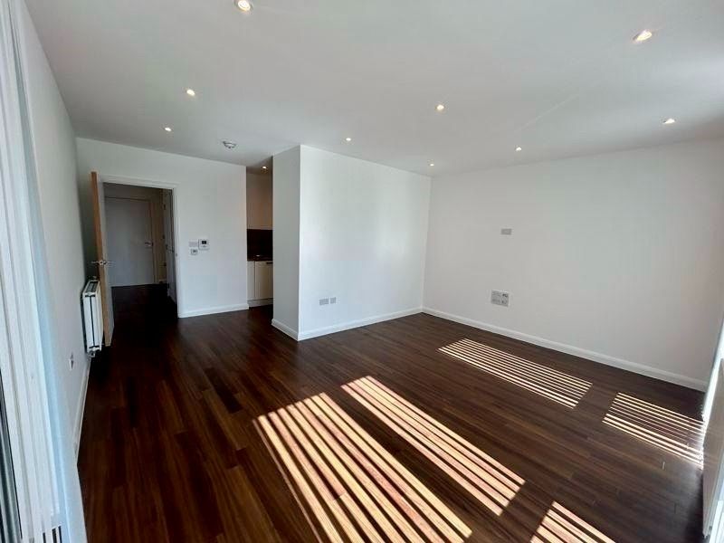 Property photo 2 of 14 Photo 12