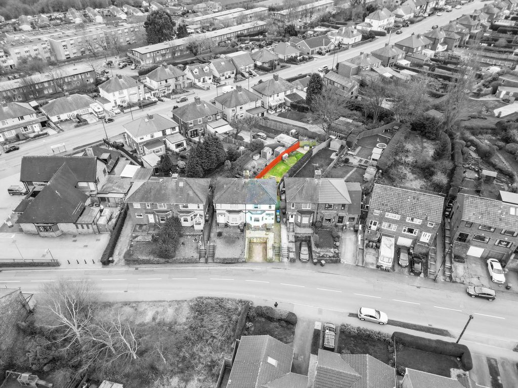 Property photo 2 of 21