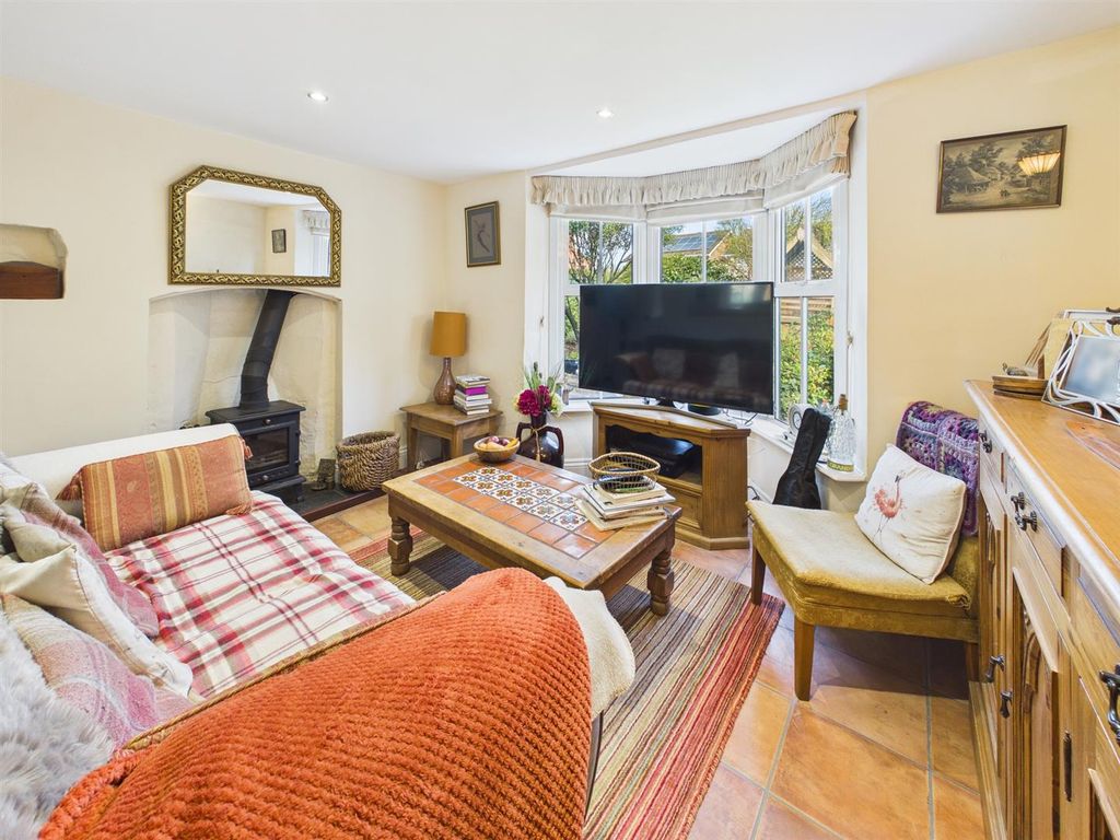 Property photo 3 of 22